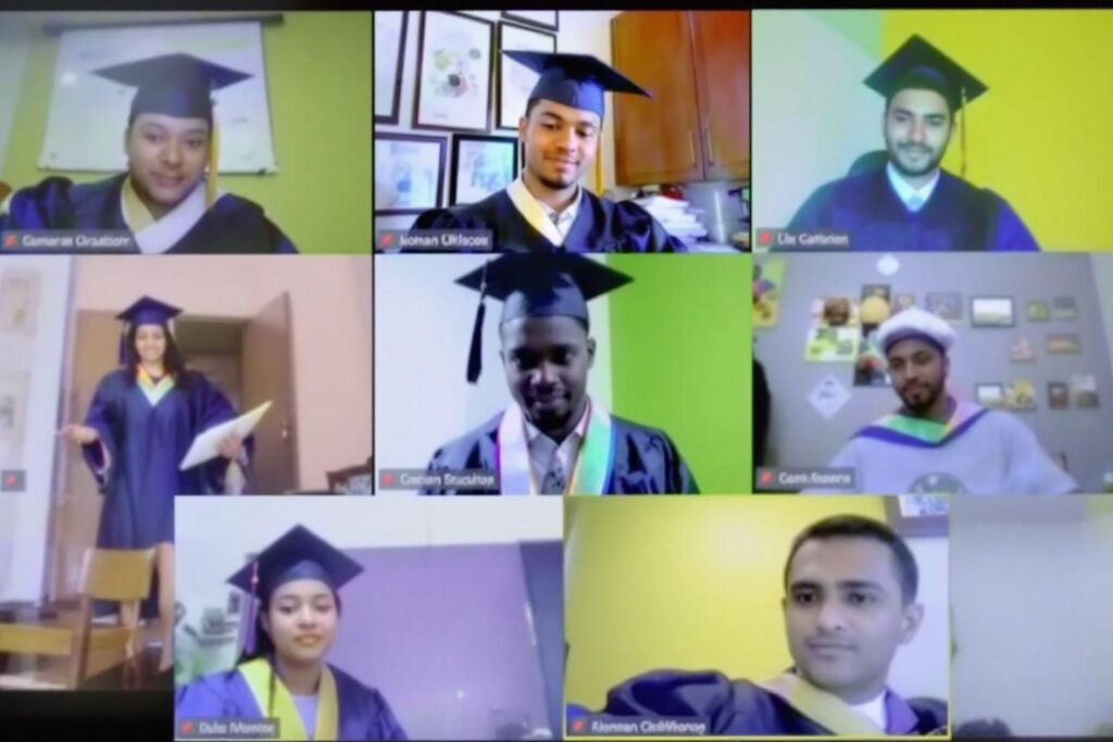 Avis School Online University : témoignages et formations des étudiants et diplômés